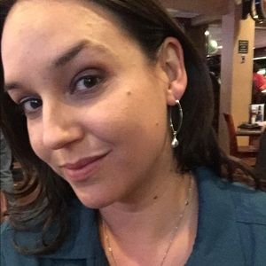 Meet your Posher, Suzanne